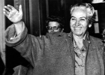 U. de Chile lanza exposición en homenaje a Gabriela Mistral a 80 años de que le dieron el Nobel