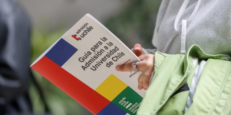 Conoce las vías especiales de ingreso a la Universidad de Chile para el proceso de admisión 2026.