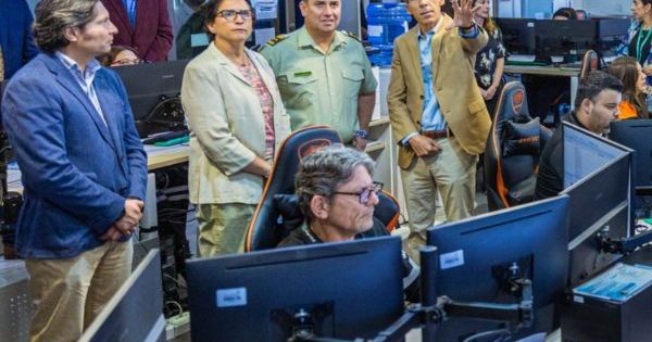 Lo Barnechea implementa un sistema con IA para detectar autos robados.