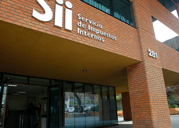 Retención del SII para quienes emiten boletas de honorarios: ¿Cuánto se incrementará en 2026?