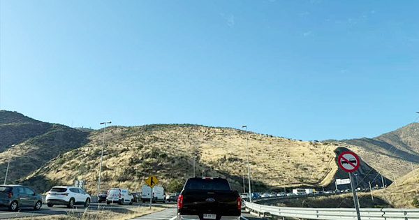 Accidente genera un taco de proporciones en la autopista Nororiente.