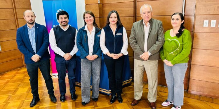 Aproleche Osorno se encontró con el alcalde Jaime Bertín para crear nuevos vínculos y colaborar en acciones conjuntas.