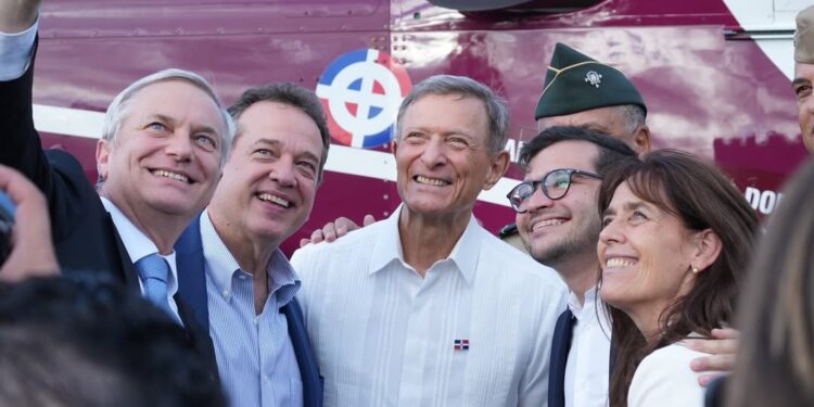 Con su visita oficial a República Dominicana, el presidente electo José Antonio Kast da inicio a su gira por Centroamérica y el Caribe.