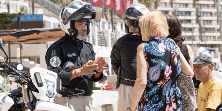 Concón presenta el plan «Verano Seguro 2026», que incluye el incremento de patrullajes municipales y la ampliación de la dotación de Carabineros.