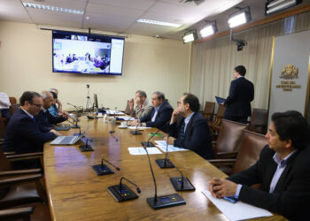 Proyecto de Radios Públicas pierde viabilidad legislativa por reparos técnicos y constitucionales.