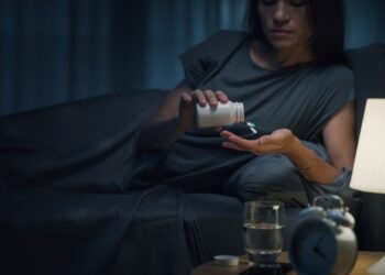 Expertos alertan sobre los peligros del uso sin receta médica.