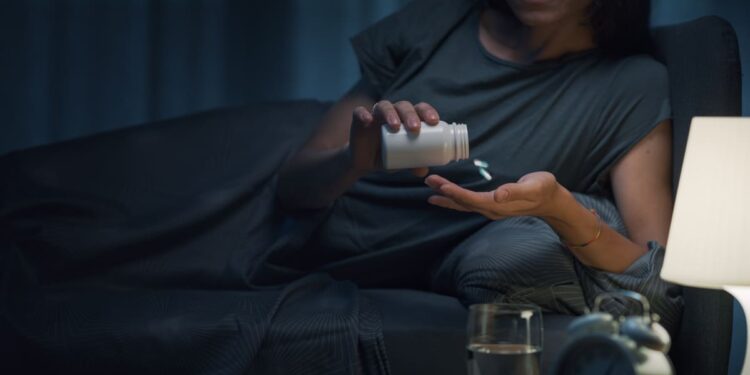 Expertos alertan sobre los peligros del uso sin receta médica.