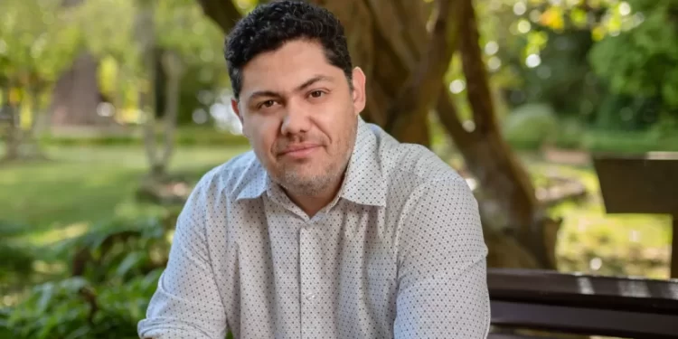 Caso Convenios: arrestan a Alberto Larraín, fundador de ProCultura, en el contexto de la investigación.