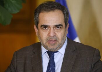 El presidente del PPD aseguró que el Gobierno «desde hace tiempo no toma en serio» las reuniones del Comité Político Ampliado.