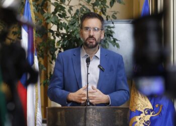 Senador De Rementería critica el gabinete presentado por José Antonio Kast: «La Fundación Pinochet cuenta con dos ministros».