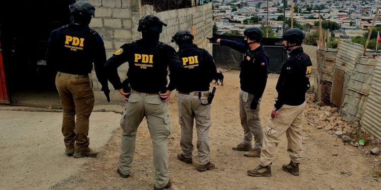 Detienen a una familia involucrada en el tráfico de droga en Vallenar y sus alrededores.