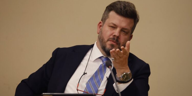 Kaiser afirma, tras la decisión del PNL de no unirse al Gobierno de Kast, que «si comienza a avanzar por el camino equivocado, haremos oír nuestra voz».