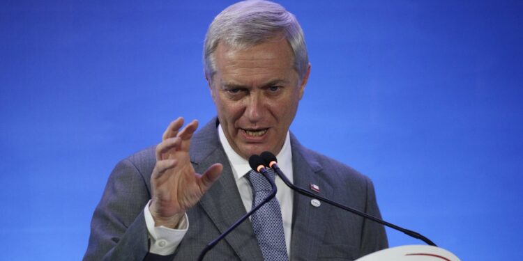 Kast insta al Congreso a «mantenerse firme» respecto a la norma de «amarre», argumentando que va «en contra de la voluntad del pueblo».