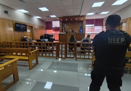 Se formaliza a cuatro exfuncionarios de Carabineros por presuntamente apropiarse de bebidas alcohólicas recuperadas en La Serena.