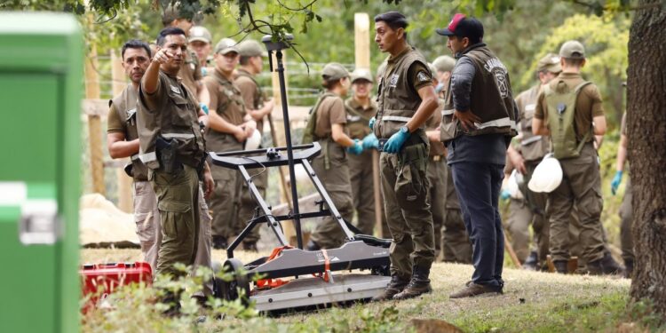 Extienden hasta finales de febrero el plazo para la búsqueda en el terreno donde residía Julia Chuñil en Máfil.