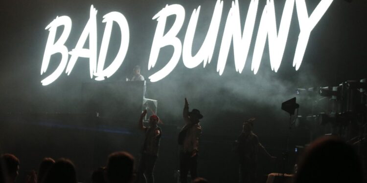 El primer recurso de protección de Sichel por el cierre de calles en Ñuñoa durante el concierto de Bad Bunny es declarado inadmisible.