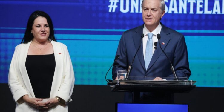 Kast declara que el contacto con Steinert ocurrió en los «días previos» a su nombramiento como ministra de Seguridad Pública.