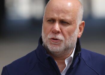 El Ministro del Interior respalda la reacción del Gobierno frente a los incendios en la zona centro-sur.