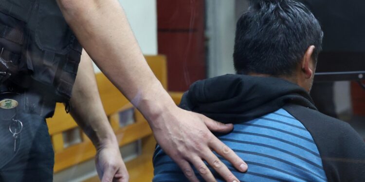 Imputado por el megaincendio en Gran Concepción presenta su declaración y señala problemas con la estufa donde estaba cocinando.