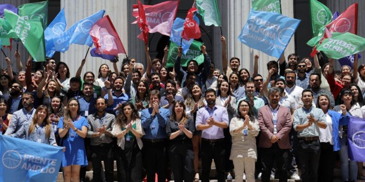 FA organiza un congreso para analizar sus 10 años de existencia, centrando su atención en la política de alianzas, su narrativa e identidad.