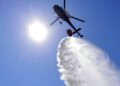 Incendio forestal en Paine activa helicópteros y brigadas especializadas.