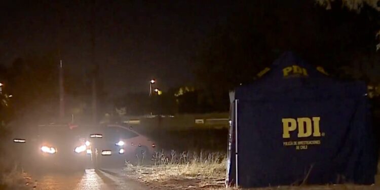 Hallan un cuerpo baleado y abandonado en un terreno baldío del sector Bajos de Mena.