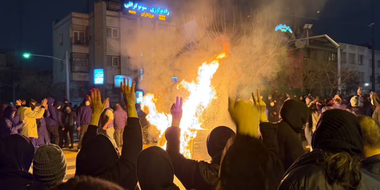 Alerta global: se reportan más de 12 mil fallecidos en las protestas en Irán.