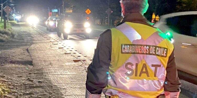 Trágico atropello en el sur de Los Ángeles: hombre fallece al ser golpeado por un camión.