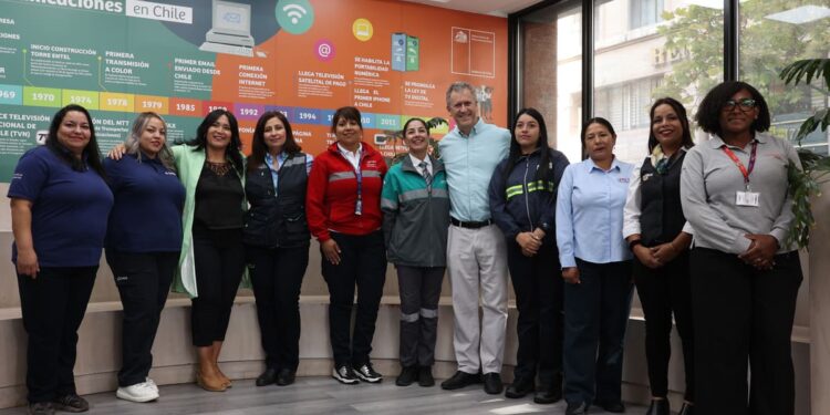 Sistema llega a 2.402 mujeres choferes y refuerza el avance en igualdad de género.