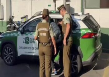 Carabinero evita un turbio asalto en Quilicura y uno de los ladrones cae baleado.