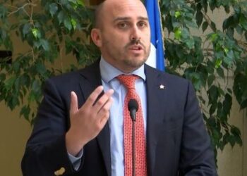 Caso Gustavo Gatica: Longton apoya la absolución del exteniente Crespo y defiende la actuación de Carabineros.