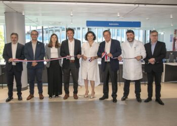 Hospital del Trabajador Achs Salud abre nuevo y moderno centro médico en Las Condes, al servicio de la comunidad.
