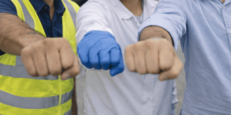Empresas y pymes pueden inscribirse en el programa gratuito de SENDA para prevenir el consumo de drogas en el trabajo.