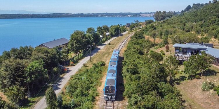 EFE Sur potencia el servicio de tren Llanquihue-La Paloma por la alta demanda de pasajeros.