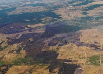 Incendio en Cauquenes consume 414 hectáreas y permanece contenido bajo supervisión.
