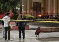 Tiroteo entre extranjeros en la plaza Santa Ana de Santiago deja un muerto y tres heridos.