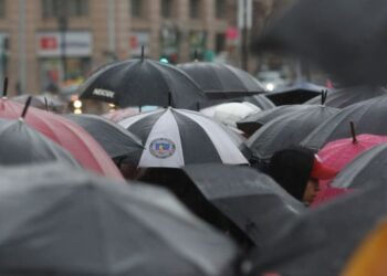 ¿Lluvias en Los Ángeles? Se anticipan precipitaciones y tormentas eléctricas para el lunes 5 de enero de 2026.