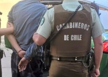 Detenidos delincuentes tras intentar robar una camioneta en Laja: uno de ellos de 16 años amenazó con un arma.