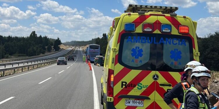 Accidente en la Ruta 5 Sur, próximo a Los Ángeles, deja a tres personas heridas.