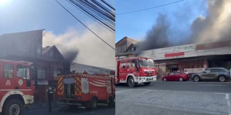 Incendio de grandes proporciones arrasa un centro comercial chino en Laja.