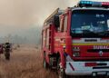 Bomberos agredidos mientras luchaban contra un incendio forestal en Angol: Presidente Boric rechazó la situación.