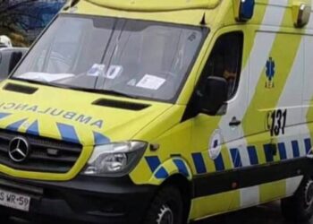 Accidente de volcar en la zona rural de Tucapel deja cuatro heridos, uno de ellos en estado grave.