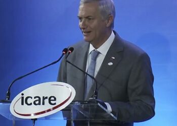 José Antonio Kast en Icare: «Nosotros no usamos la motosierra, po.»