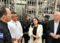 Kast llega a la megacárcel de El Salvador y reitera su compromiso con la seguridad.