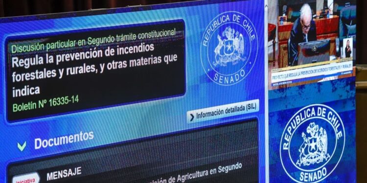 La Ley de Incendios Forestales avanza en el Senado y ya va rumbo a su tercer trámite constitucional.