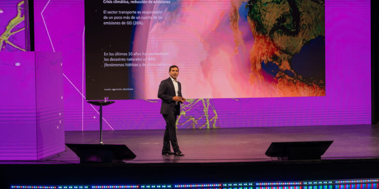 Chile avanza a paso lento en electromovilidad y se abre el debate sobre cómo acelerar esta transición.