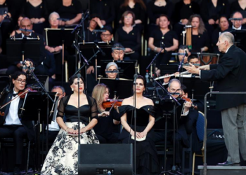 La Universidad de Chile avisa que habrá un concierto gratuito en el Estadio Nacional: se presentará Carmina Burana.