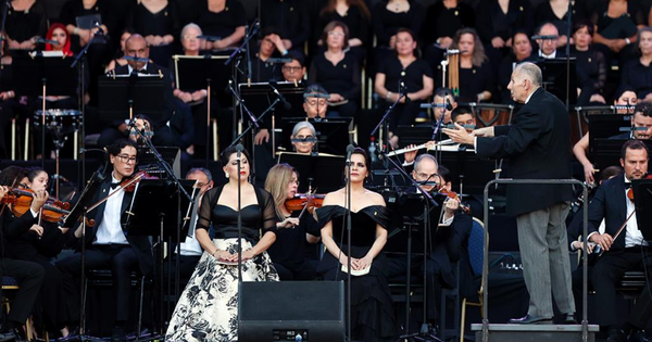 La Universidad de Chile avisa que habrá un concierto gratuito en el Estadio Nacional: se presentará Carmina Burana.