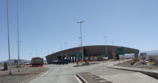 Contraloría encuentra serias fallas operativas en el Paso Fronterizo de Colchane.