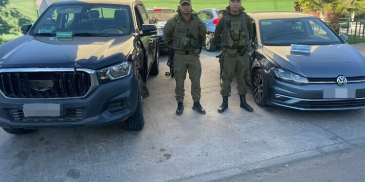 Dos delincuentes fueron arrestados en Lampa luego de robar autos en Cachagua.